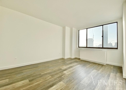 2 Bedrooms, Hell's Kitchen Rental in NYC for $5,845 - Photo 1