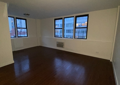 3 Bedrooms, Yorkville Rental in NYC for $7,300 - Photo 1