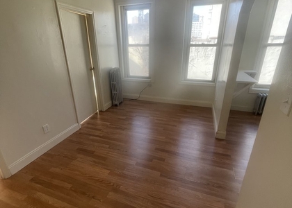 2 Bedrooms, East Village Rental in NYC for $3,950 - Photo 1