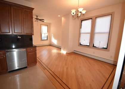 2 Bedrooms, St. George Rental in NYC for $2,700 - Photo 1