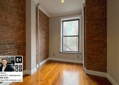 16 East 116th Street - Photo 1