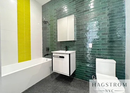 631 East 6th street - Photo 1