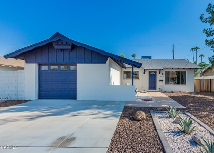 8413 E Orange Blossom Lane - Photo 1