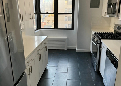 East 89th Street - Photo 1