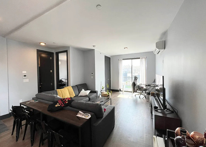 475 Grand - Photo 1