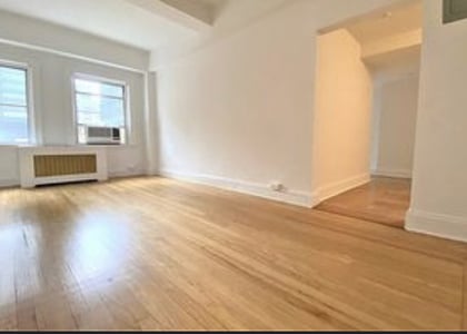 Park Avenue - Photo 1