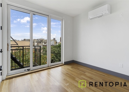 209 Montrose Avenue - Photo 1