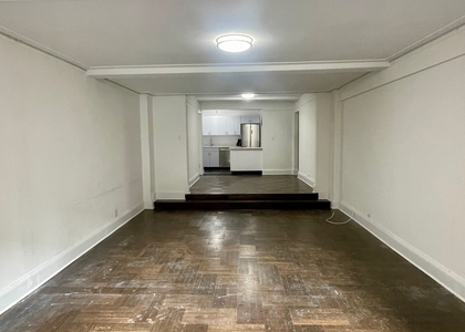 137 East 38th Street - Photo 1