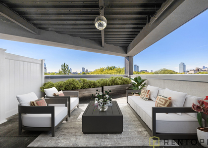 494 manhattan ave - Photo 1