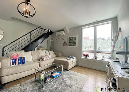77 Berry Street - Photo 1