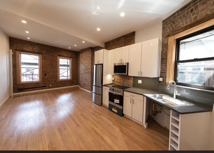 11 Waverly Place - Photo 1