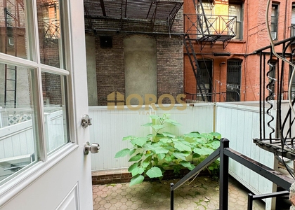 East 10th Street - Photo 1