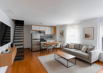 29 7th Avenue South - Photo 1