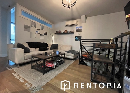 77 Berry - Photo 1