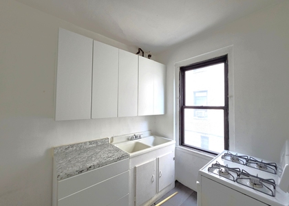 21-15 33rd Street - Photo 1