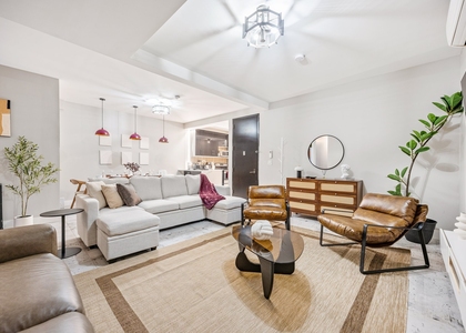 59 Graham Avenue - Photo 1