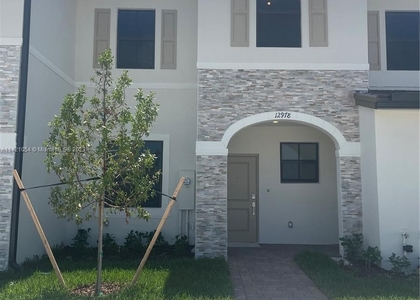 12978 Sw 232nd Ter - Photo 1