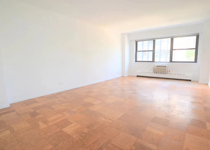 East 46th Street - Photo 1