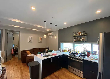 223 Manhattan Avenue - Photo 1
