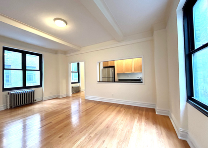 10th & 2nd Ave - Photo 1