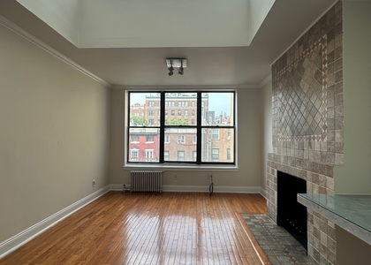 West 8th Street and 5th Avenue - Photo 1