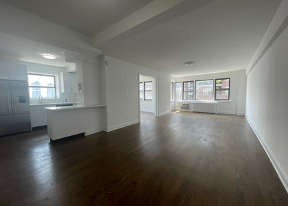 East 49th St - Photo 1