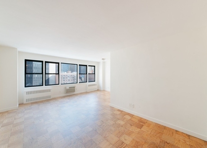 Second Avenue - Photo 1