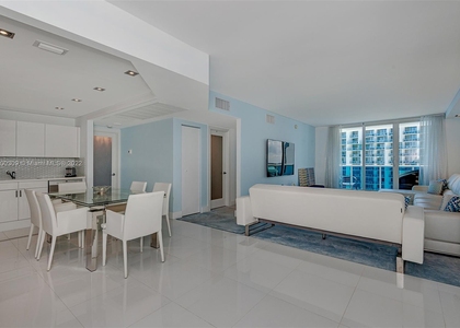 2301 Collins Ave - Photo 1