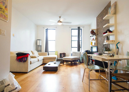 208 Evergreen Avenue - Photo 1