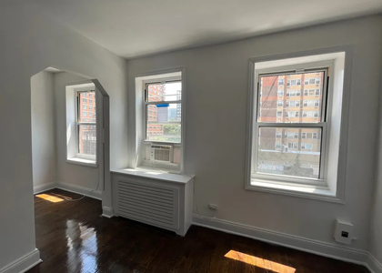 2nd Avenue/ 26th st - Photo 1