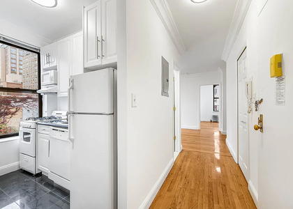 310 east 19th street 10003 - Photo 1
