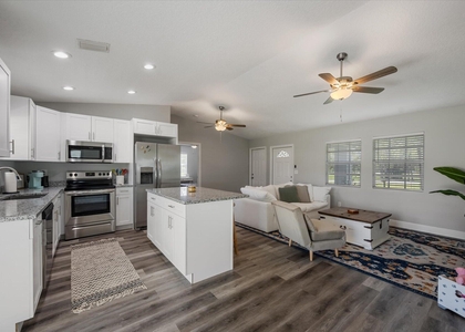 7640 Apache Boulevard - Photo 1