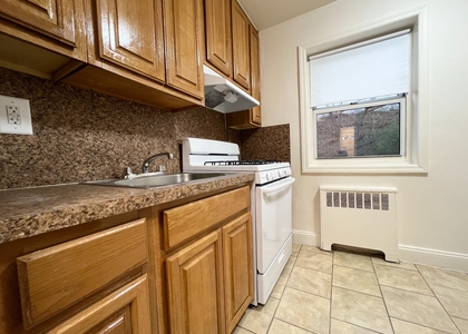 528 Howard Avenue - Photo 1