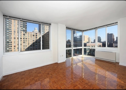 West End Avenue - Photo 1