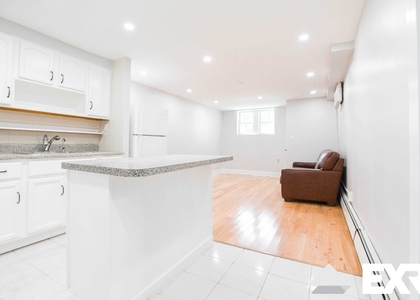 91 East 38th Street - Photo 1