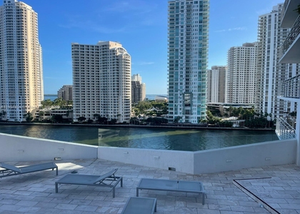 325 S Biscayne Blvd - Photo 1