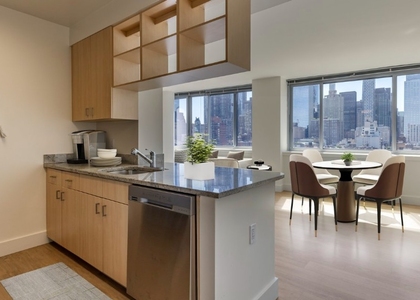 West 52nd Street - Photo 1