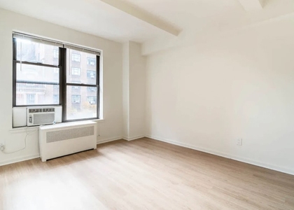 Central Park West - Photo 1