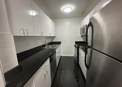 145 East 16th Street - Photo 1
