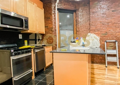 40 Clinton Street - Photo 1