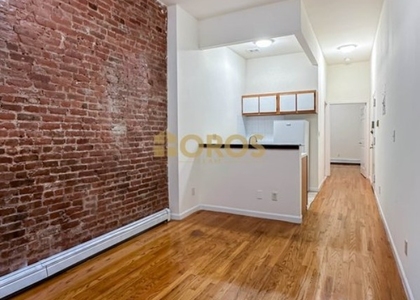 200 East 7th Street - Photo 1