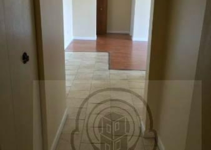 N Clarendon Ave - Photo 1