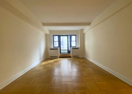 East 56th Street - Photo 1