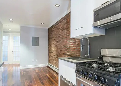 124 Ridge Street - Photo 1