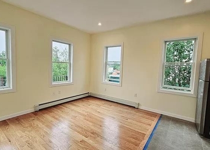 328 Nassau Avenue - Photo 1