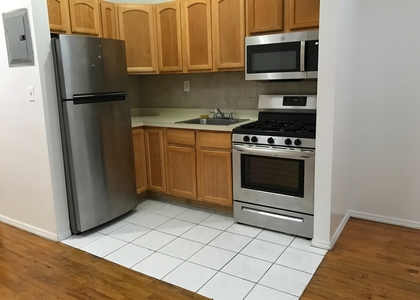 455 East 45th Street - Photo 1