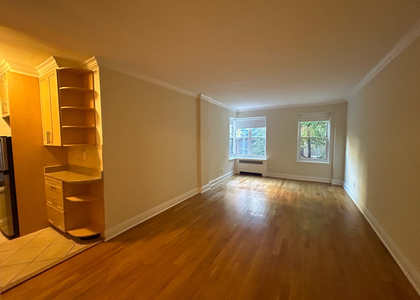 Christopher Street - Photo 1