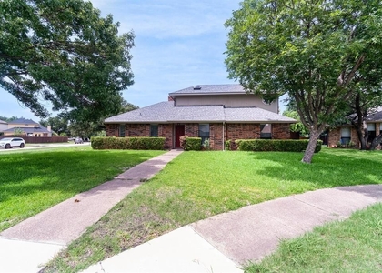 1905 Lansdown Court - Photo 1