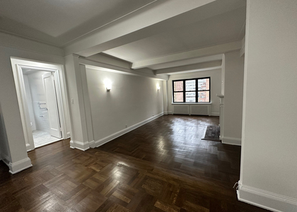137 East 38th Street - Photo 1