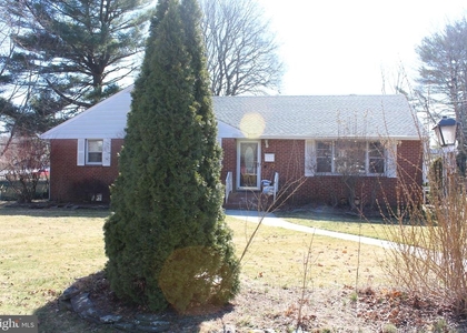 220 Franklin Rd - Photo 1